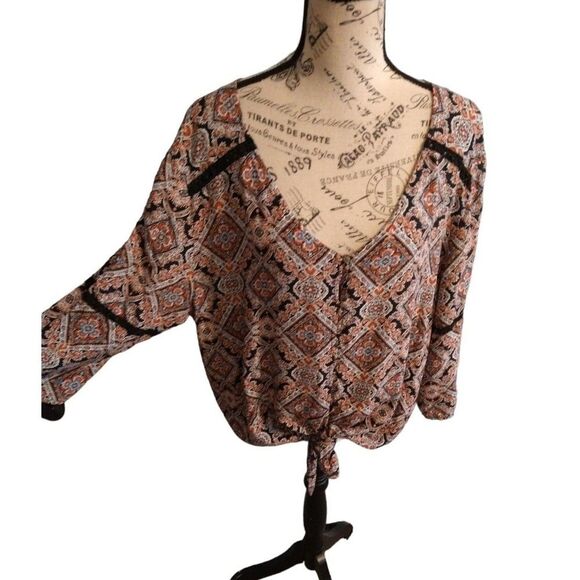 Simply Noelle Tue Front Top XXL Boho, Cottage Core, crotchet,Feminine - Picture 3 of 9